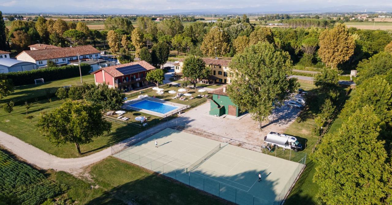 Willa Agriturismo Ai Due Leoni Aquiléia Zewnętrze zdjęcie